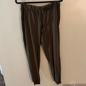 Women’s Lululemon Olive Green Draw String Joggers